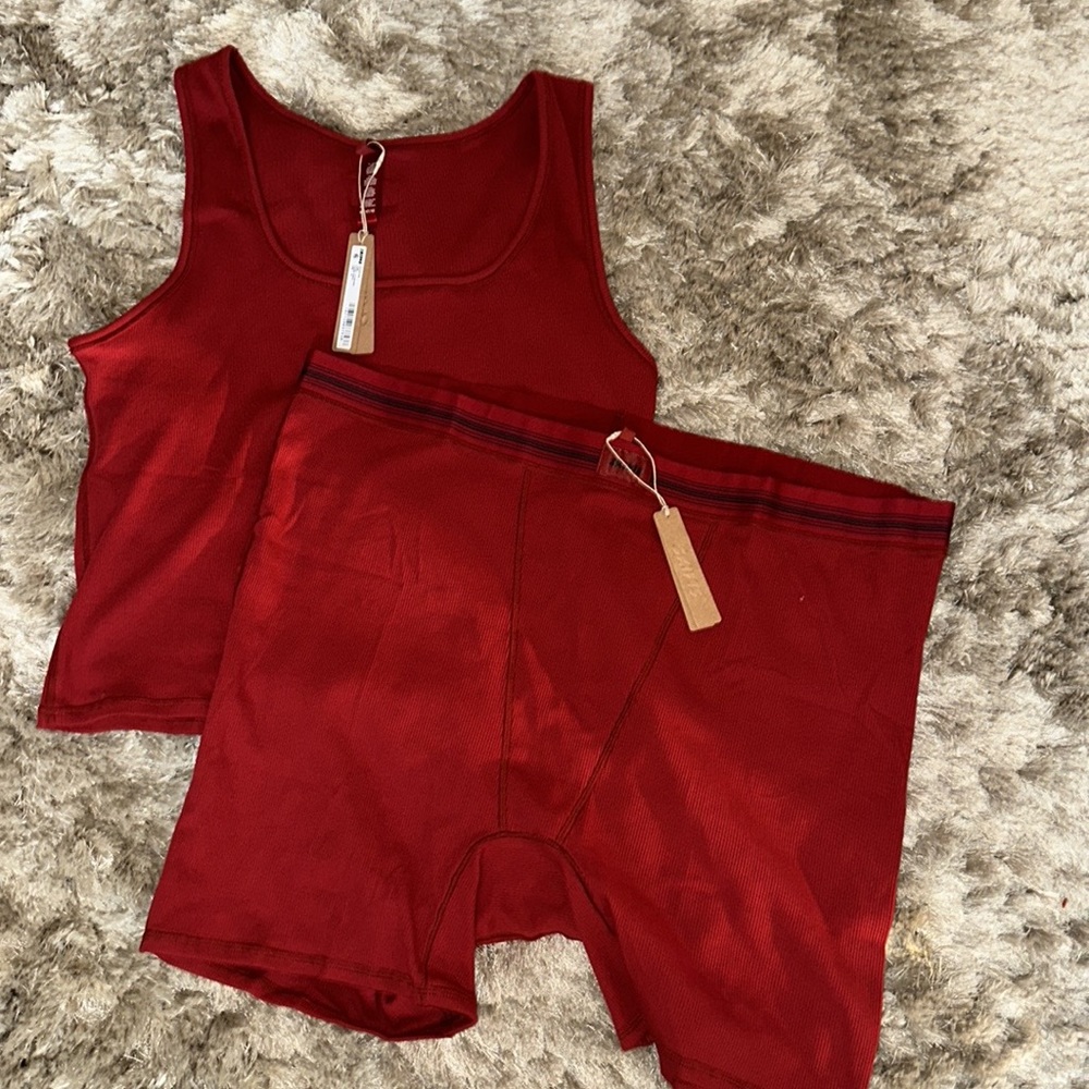 Skims cotton rib lounge wear. Brick red. Brand new size 3x shorts 4x tank